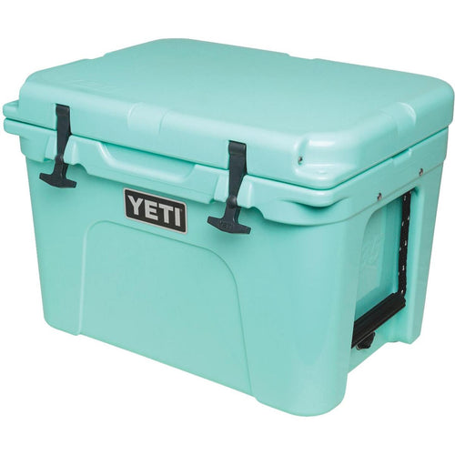 Yeti Tundra 35, 21-Can Cooler, Seafoam